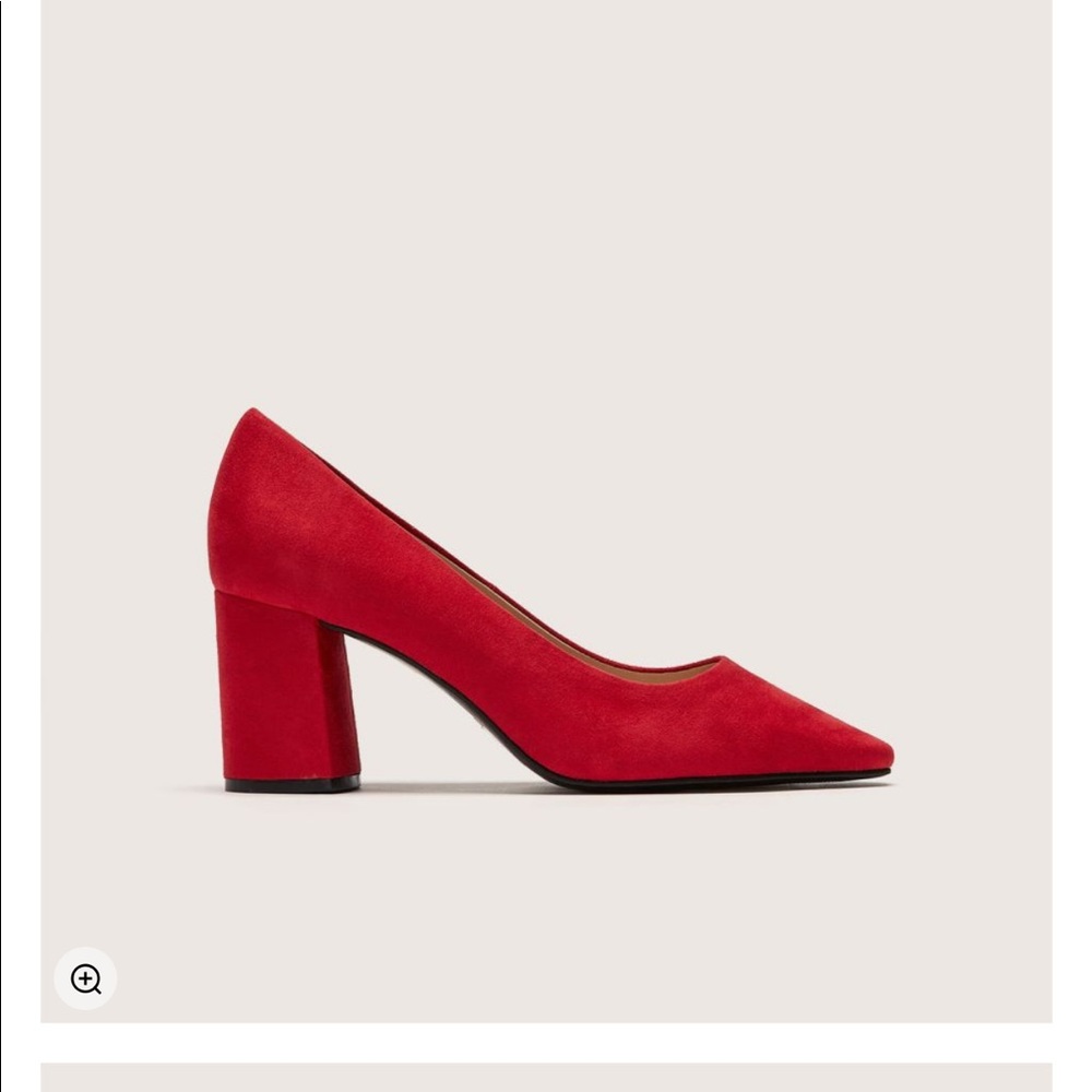 Heel shoes